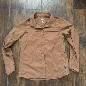 REI Medium Brown Sahara Button-Up Long-Sleeve Shirt